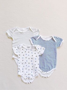 3/$30 My Baby Boutique 3pcs Short Sleeve Bodysuits Stars Stripes Cotton 3-6M